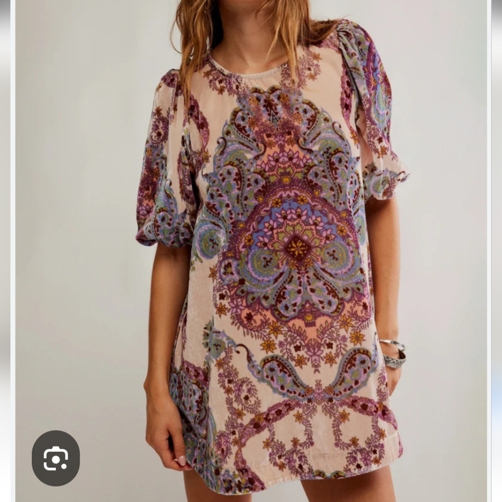 Free People Elegant And Fun  Paisley Mini Velvet Crush Dress Or Tunic. Sz XS